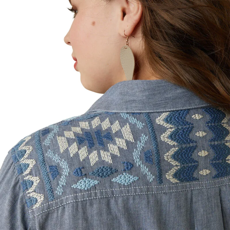 Ariat Women's Real Billie Jean Shirt in Cassidy Embroidered Chambray
