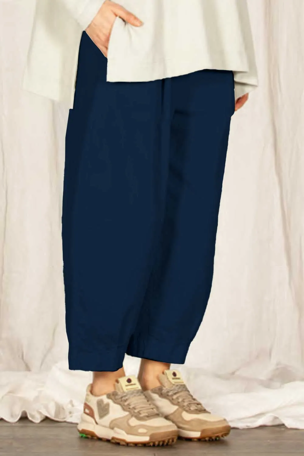 Bianco V Tvel Needlecord Pants