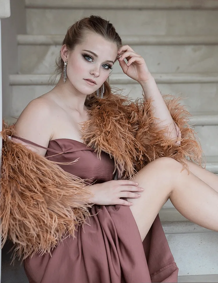 Jordan - Feather Crop Jacket in Camel