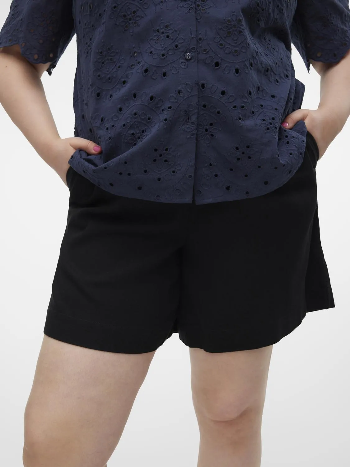 VMCMYMILO HW PAPERBAG SHORTS WVN GA CUR